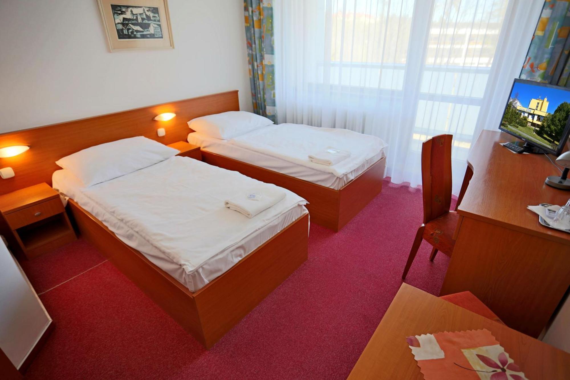 Hotel Sorea Uran Татранска Ломница Экстерьер фото