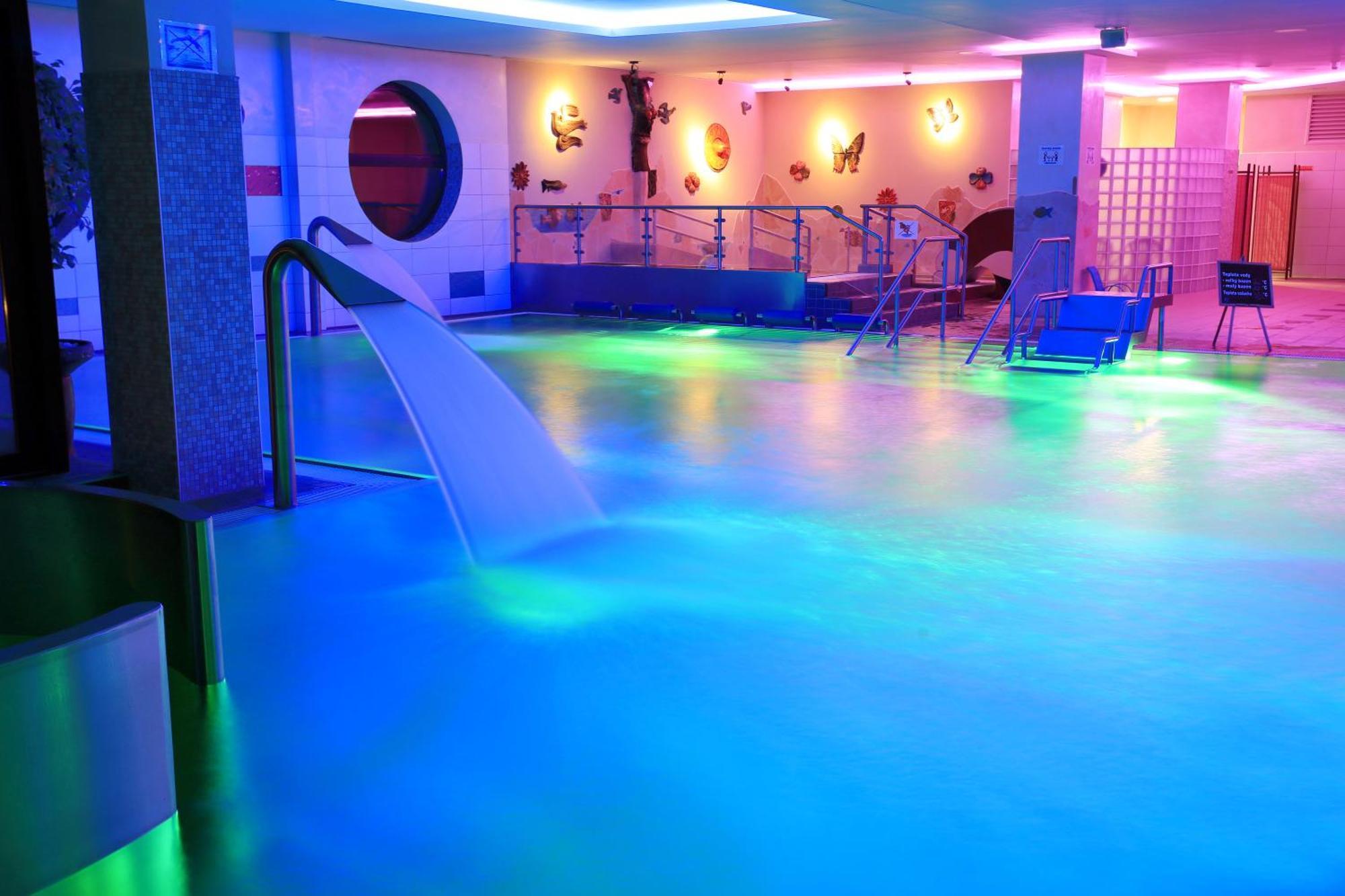 Hotel Sorea Uran Татранска Ломница Экстерьер фото