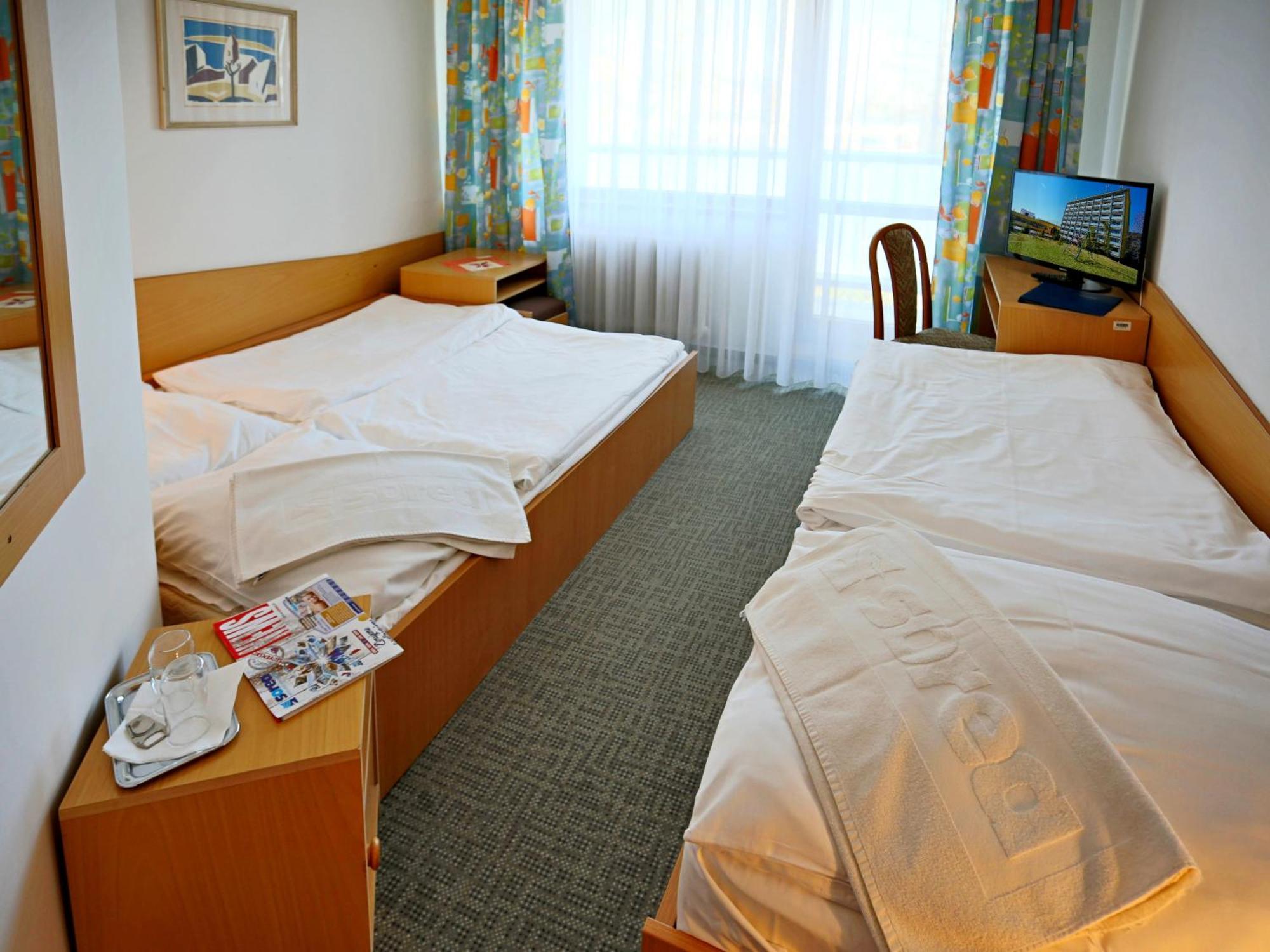Hotel Sorea Uran Татранска Ломница Экстерьер фото